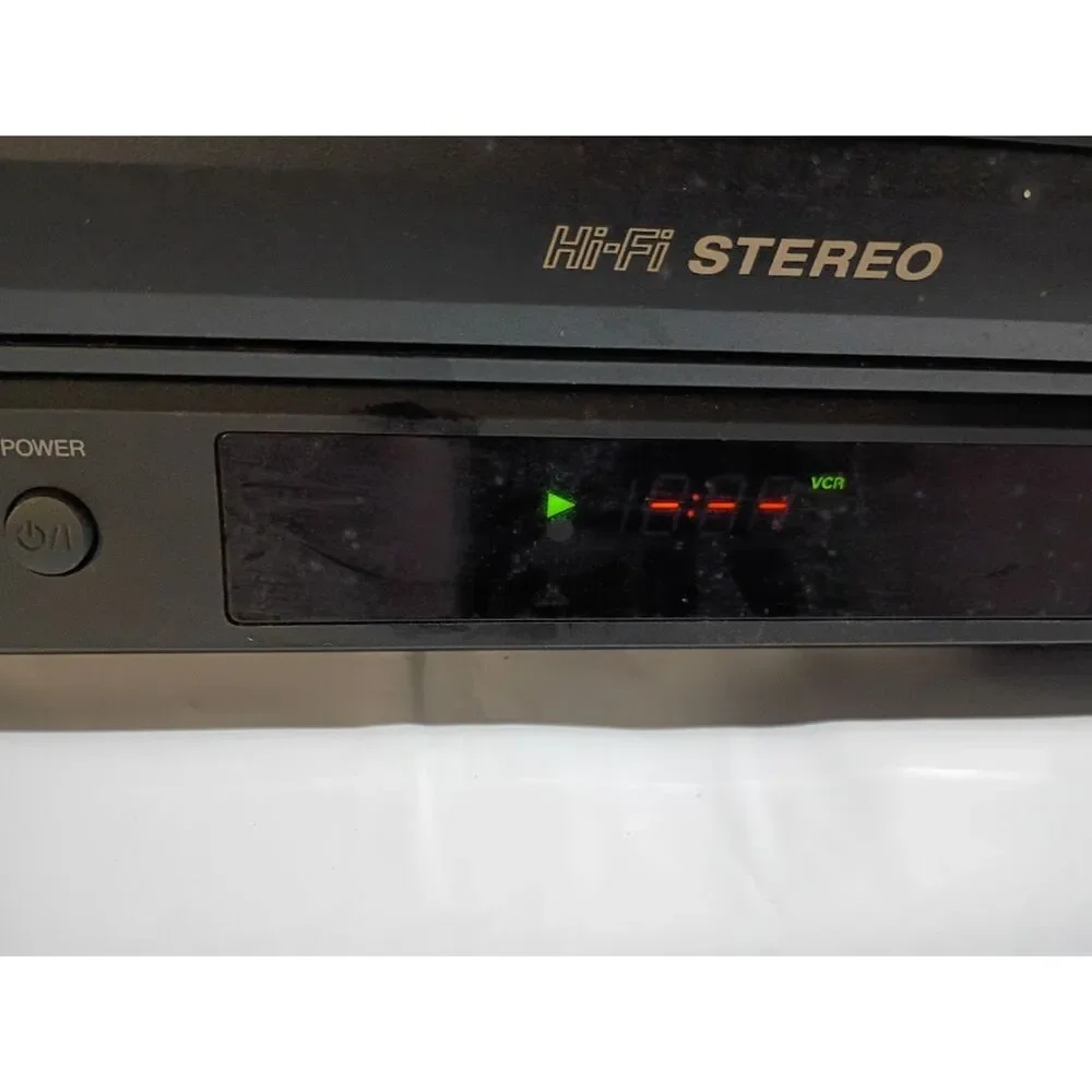 JVC VCR Model HR-J692U Tested & Works